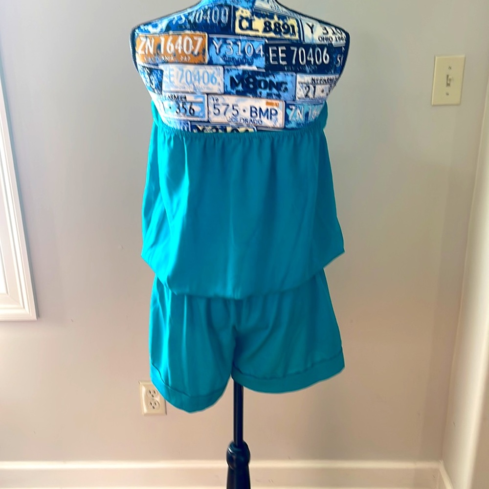 Romper Size Large! - Picture 3 of 4